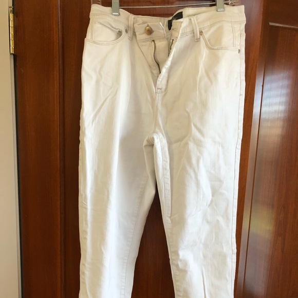 Chico’s So Slimming White Crop Jeans - Picture 1 of 5